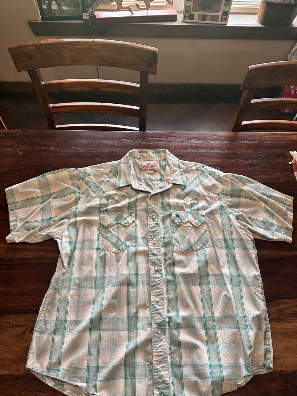 Wrangler Men’s Short-Sleeve Plaid Button-Down Shirt - White & Light Blue